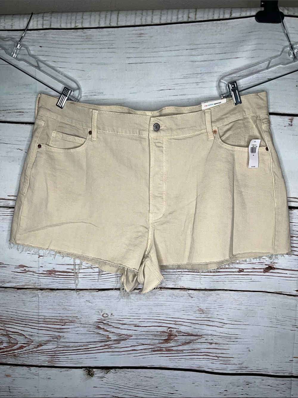 Old Navy NWT Size 22 Beige Denim Higher High-Rise Sky-Hi A-Line Jean Shorts